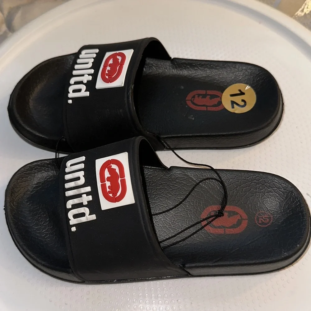 🆕Ecko Unlimited Kid Slides